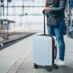 Maleta De Cabina Skpat Lisboa Rígida En Abs Extensible Con Capacidad De 39L Tsa Integrado -Bolsa De Moda azul celeste sku 16106958 01210822 xxl