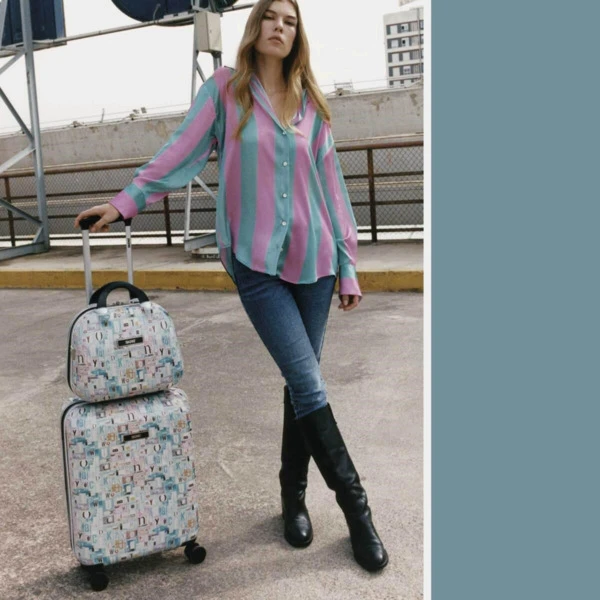 Maleta Cabina Skpat Lucca Rígida Con Capacidad 34,5 L 1 Maleta Cabina Skpat Lucca Rígida Con Capacidad 34,5 L