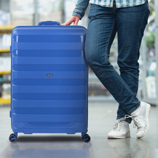 Maleta De Viaje Grande Trolley Roma Rígida De Polipropileno Con Capacidad 124 2 Maleta De Viaje Grande Trolley Roma Rígida De Polipropileno Con Capacidad 124 - Imagen 2