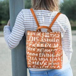 Mochila Lois Words -Bolsa De Moda camel sku 16654539 33400229 xxl