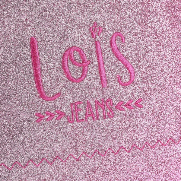 Bolsa Mochila De Niña Lois Mageik Con Bolsillo Delantero Cierre Fruncido Y Llavero 3 Bolsa Mochila De Niña Lois Mageik Con Bolsillo Delantero Cierre Fruncido Y Llavero - Imagen 3