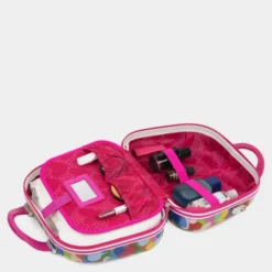 Agatha Ruiz De La Prada Neceser De Viaje Corazones Rígido Con Capacidad De 10 L 7 Agatha Ruiz De La Prada Neceser De Viaje Corazones Rígido Con Capacidad De 10 L -Bolsa De Moda fucsia sku 16428082 16200397 xxl