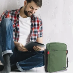 Bandolera Porta Tablet De Mujer/Hombre Lois Lassen En Poliéster 26 Bandolera Porta Tablet De Mujer/Hombre Lois Lassen En Poliéster -Bolsa De Moda kaki sku 16654520 02540592 xxl