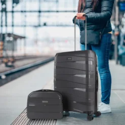 Maletas Mediana Stuttgart Rigida/Blanda Con Capacidad De 58 L -Bolsa De Moda marron metalizado sku 16340596 02140930 xxl