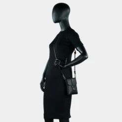 Bolsito Con Bandolera Desmontable De Unisex Lois Colección Calgary Con Cierre Solapa Y Cremallera -Bolsa De Moda negro sku 16042299 20270838 xxl