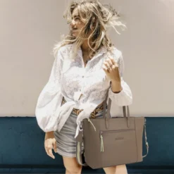 Bolso Shopper Porta Ipad Lois Crandell -Bolsa De Moda taupe sku 16512453 23330945 xxl